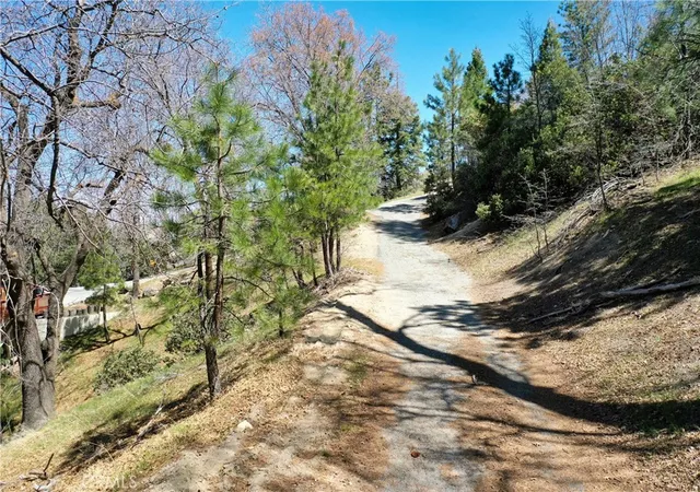 Photo 3 of Land for sale at 0 Yukon Dr, Lake Arrowhead, CA 92352 | MLS# IG25089192 | Listing updated on 2026-03-30