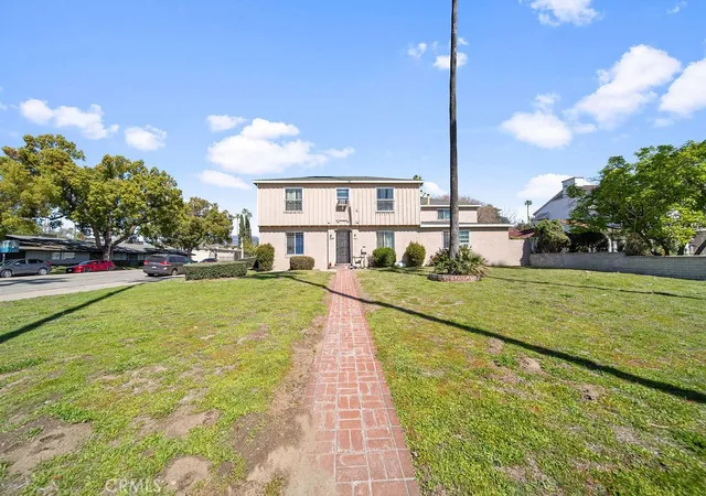 3rd image of 394 W 17Th St, San Bernardino, CA 92405 | MLS# IG25089426