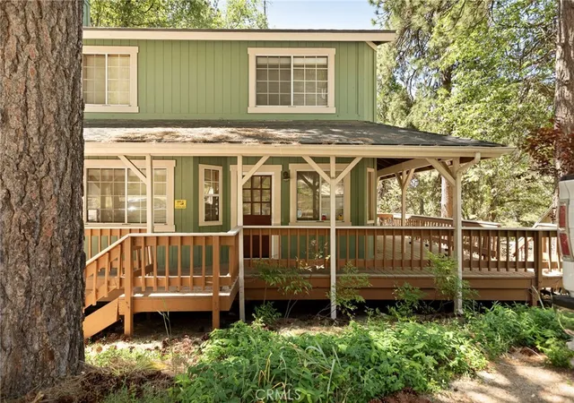 Photo 2 of Single family home for sale at 31771 Panorama Dr, Running Springs, CA 92382 | MLS# PW25091017 | Listing updated on 2026-06-01