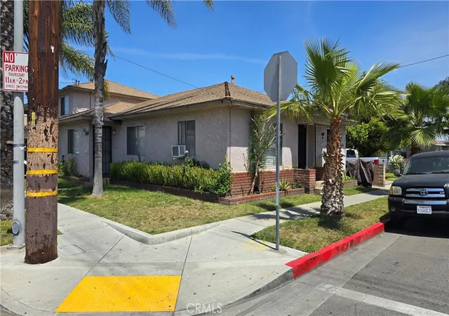 2nd image of 4301 E 60th St, Huntington Park, CA 90255 | MLS# IV25085582