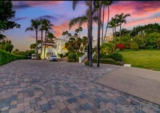 Homes for sale in Rancho Santa Fe, CA | 17381 Circa Oriente, Rancho Santa Fe, CA 92067 | MLS# 250025642SD