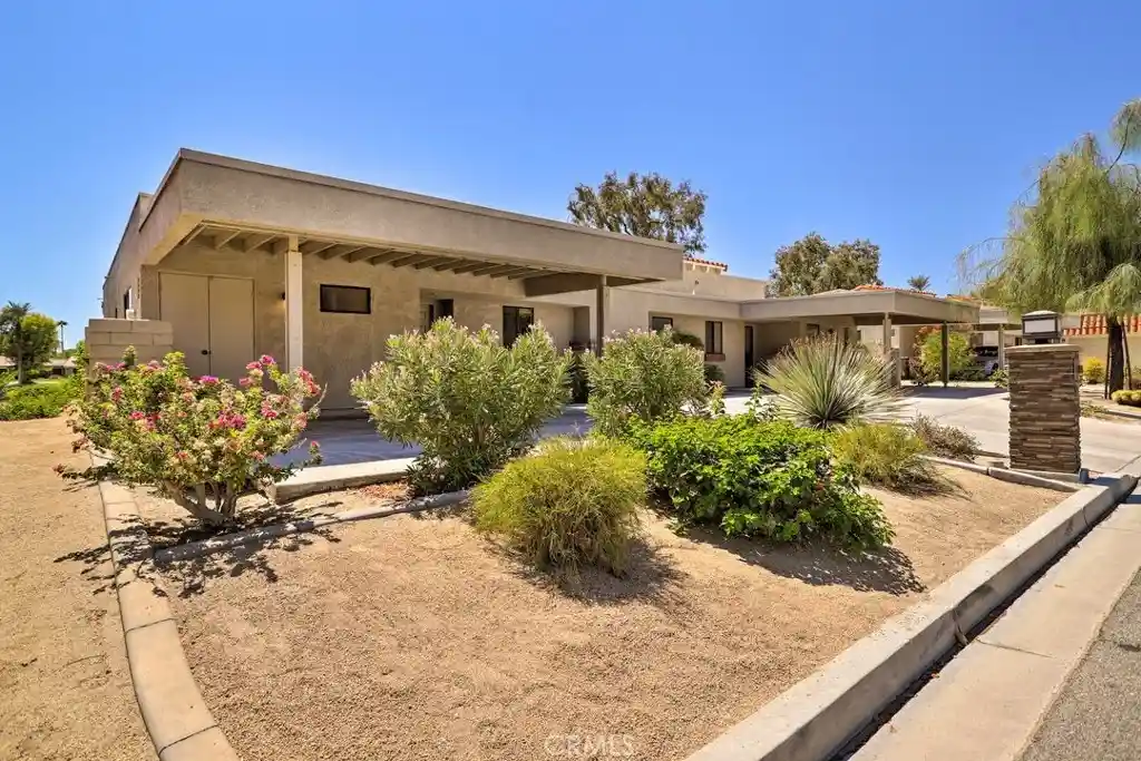 Listing Photo 2 - Condo for sale in 77313 Preston Trl located at 77313 Preston Trl, Palm Desert, CA 92211 - Unit 77313 Preston Trl