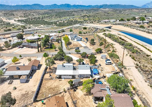 Photo 36 of Single family home for sale at 15558 Greenwood St, Hesperia, CA 92345 | MLS# CV25092960 | Listing updated on 2026-10-03