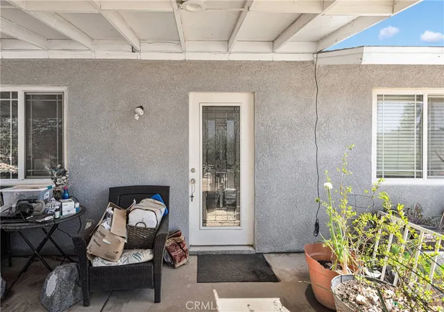Photo 4 of Single family home for sale at 15558 Greenwood St, Hesperia, CA 92345 | MLS# CV25092960 | Listing updated on 2026-10-03