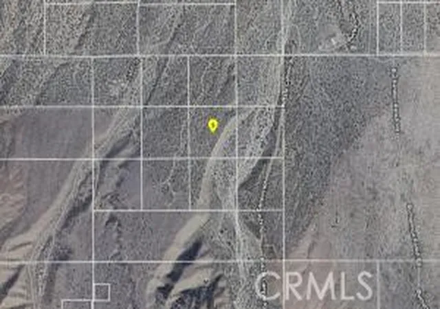 3rd image of 250 E Vic Avenue Z14, Llano, CA 93544 | MLS# SR25091896