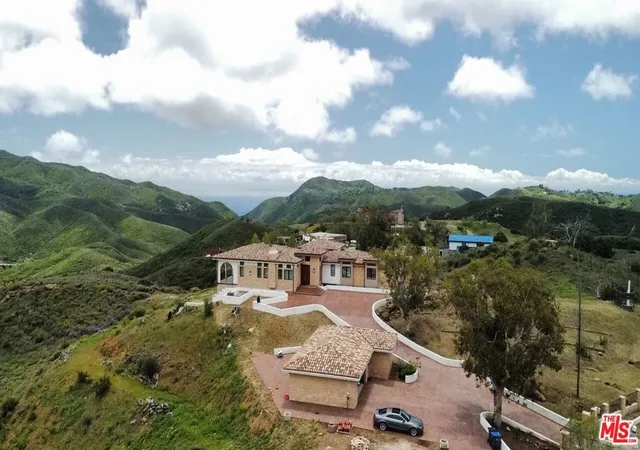 Photo 3 of Single family home for sale at 33182 Mulholland Hwy, Malibu, CA 90265 | MLS# 25531221 | Listing updated on 2026-05-22