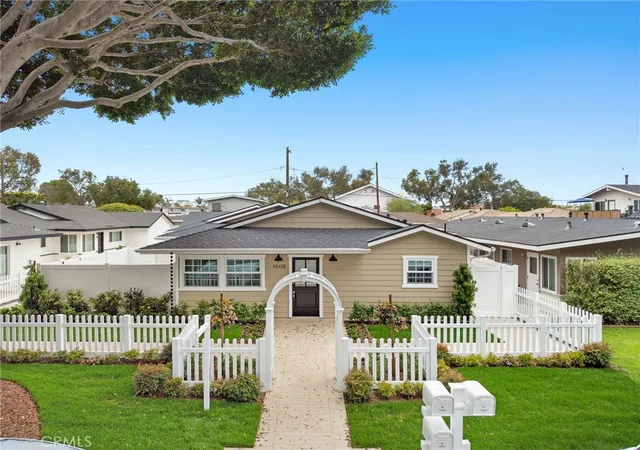 1st image of 1805 Clay St, Newport Beach, CA 92663 | MLS# NP25088084