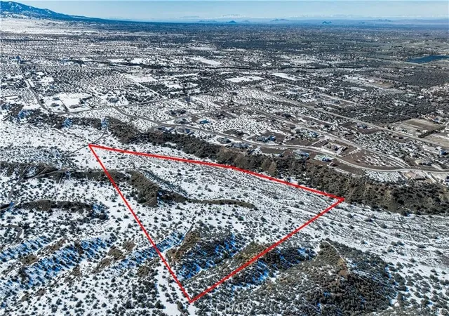 4th image of 0 El Centro, Phelan, CA 92371 | MLS# HD25092593