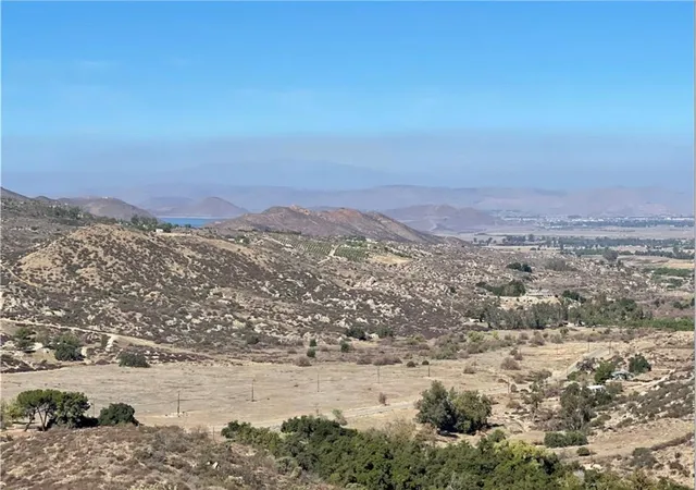 5th image of 7 Martin Rd, Hemet, CA 92544 | MLS# SW25093383