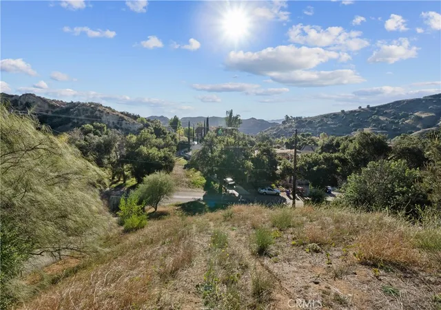 2nd image of 0 Val Verde, Castaic, CA 91384 | MLS# SR25094312