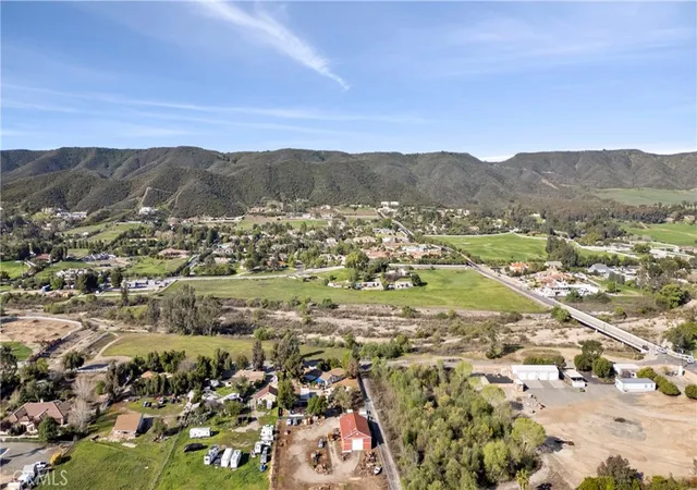 Photo 3 of Sale Pending at 25070 Hayes Ave, Murrieta, CA 92562 | MLS# SW25097479 | Listing updated on 2026-09-21