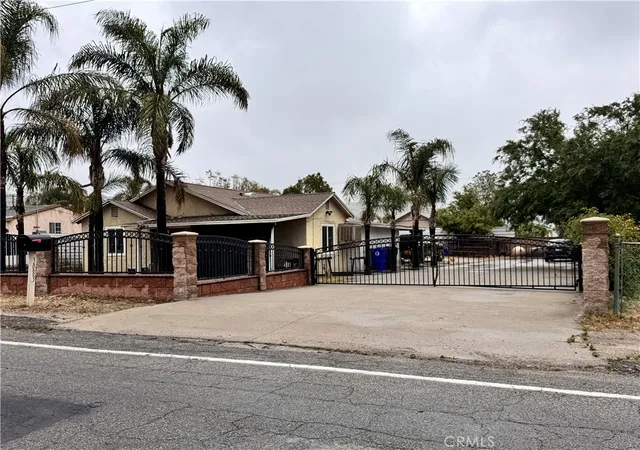Photo 2 of Sale Pending at 3083 N Macy St, San Bernardino, CA 92407 | MLS# CV25097809 | Listing updated on 2026-09-30