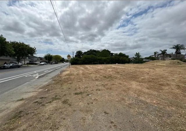 3rd image of 119 Farrell Ave, Gilroy, CA 95020 | MLS# ML82005361
