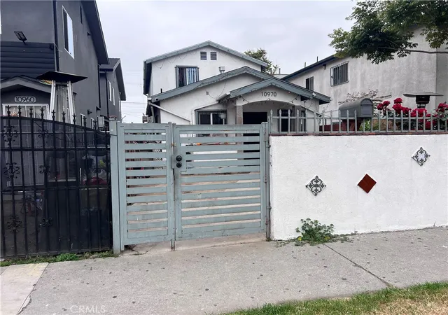 4th image of 10970 Avalon Blvd, Los Angeles, CA 90061 | MLS# DW25098987