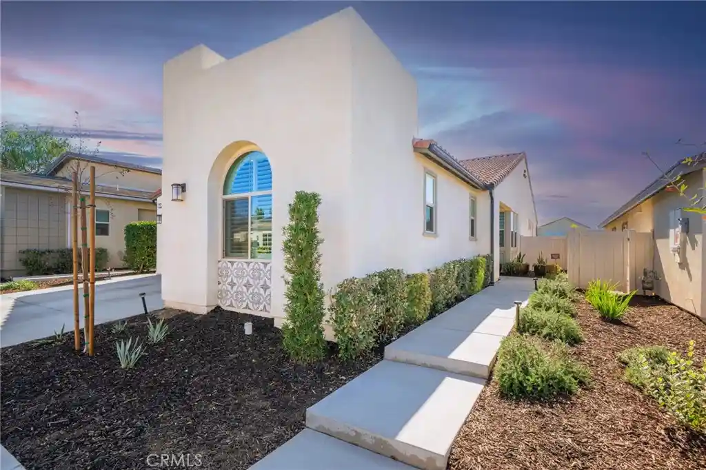 Photo 1 of Single family home for sale at 1525 Overpark Ln, Beaumont, CA 92223 | MLS# PW25099698 | Listing updated on 2026-07-31