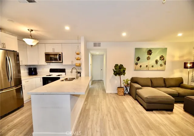 4th image of 8712 Chessington Dr #255D, Inglewood, CA 90305 | MLS# SB25099007