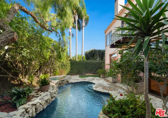 Homes for sale in Malibu, CA | 23351 Malibu Colony Rd #108a, Malibu, CA 90265 | MLS# 25534330