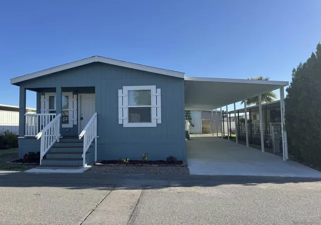 Photo 1 of Manufactured home for sale at 725 W Thornton Ave #53, Hemet, CA 92543 | MLS# 250026681SD | Listing updated on 2026-09-24
