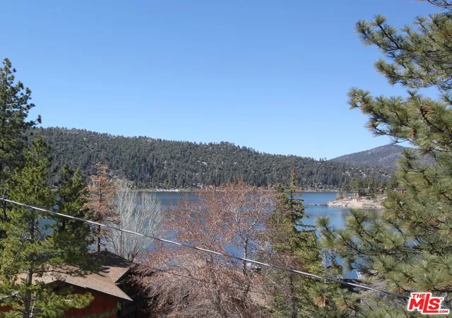 Photo 3 of Single family home for sale at 772 Cove Dr, Big Bear Lake, CA 92315 | MLS# 25535375 | Listing updated on 2026-09-14