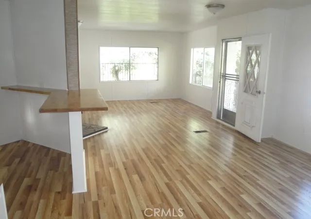 Photo 3 of Manufactured home for sale at 567 Silver Leaf Dr, Oroville, CA 95966 | MLS# OR25099634 | Listing updated on 2026-05-19