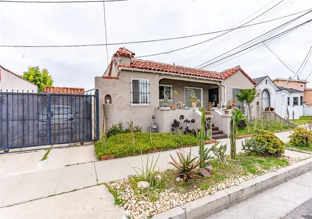 2nd image of 8462 S Denker Ave, Los Angeles, CA 90047 | MLS# PW25102036
