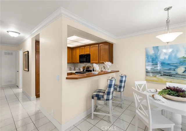 Listing Photo 2 - Condo for sale in building located at 22232 S Vermont Ave, Torrance, CA 90502 - Unit #102B