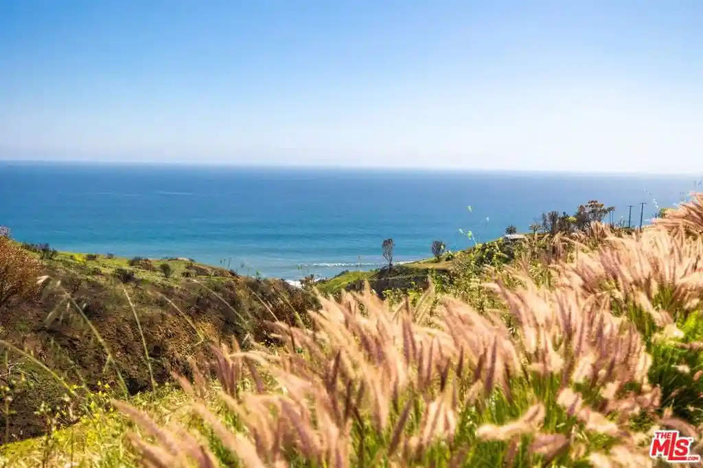 Photo 1 of Land for sale at 20704 Eagle Pass Dr, Malibu, CA 90265 | MLS# 25530747 | Listing updated on 2026-03-30