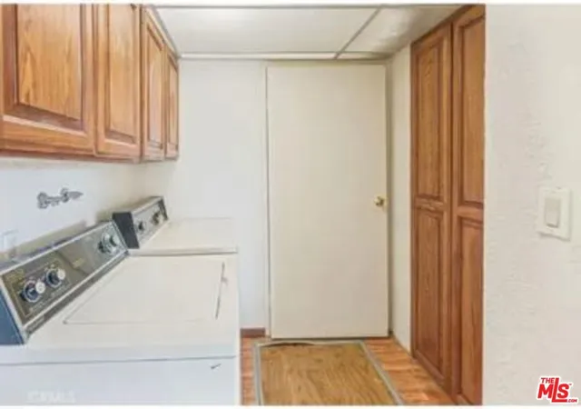 4th image of 4938 Medina Rd, Woodland Hills, CA 91364 | MLS# 25533889