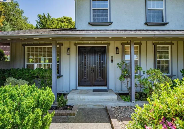 5th image of 11 Oak Tree Court, San Rafael, CA 94903 | MLS# 41097086