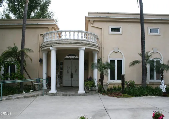 1st image of 500 Georgian Rd, La Canada Flintridge, CA 91011 | MLS# P1-22177