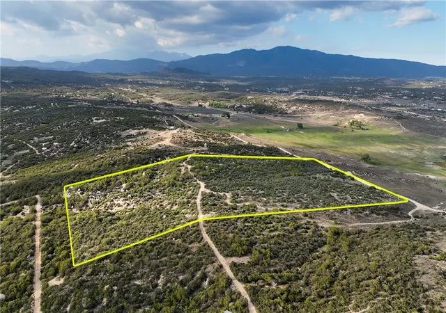 1st image of 4 Indian Rd, Anza, CA 92539 | MLS# SW25105546