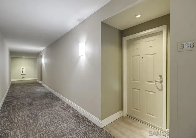 2nd image of 1501 Front St #338, San Diego, CA 92101 | MLS# 250027701SD