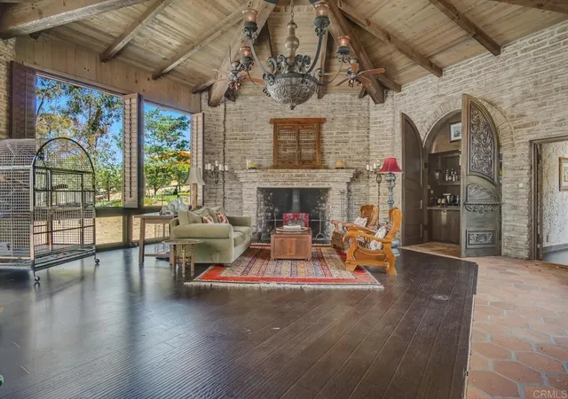 Homes for sale in Rancho Santa Fe, CA | 15390 Las Planideras, Rancho Santa Fe, CA 92067 | MLS# NDP2504869