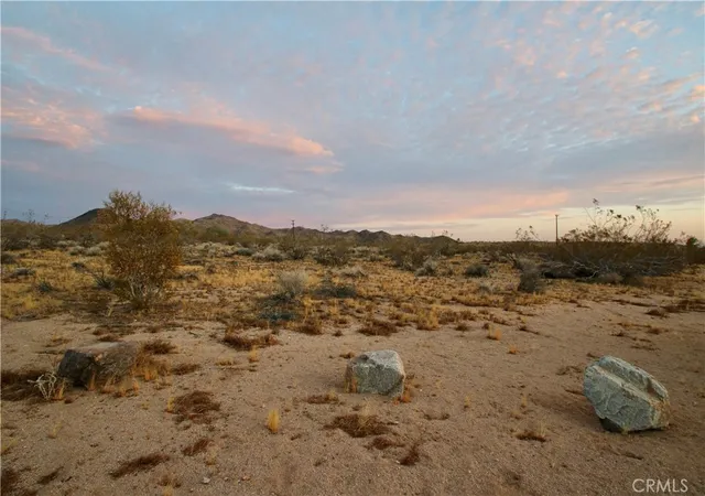 Photo 3 of House for sale at 177 Cherokee Trl, Yucca Valley, CA 92284 | MLS# JT25109103 | Listing updated on 2026-09-18
