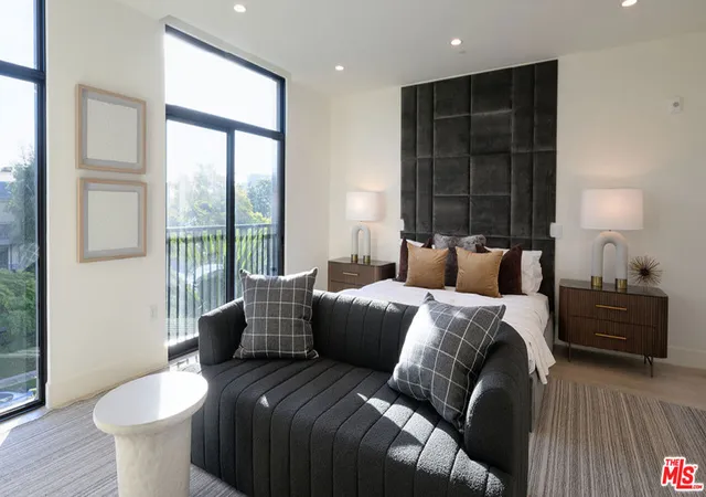 5th image of 425 N Palm Dr #403, Beverly Hills, CA 90210 | MLS# 25540019