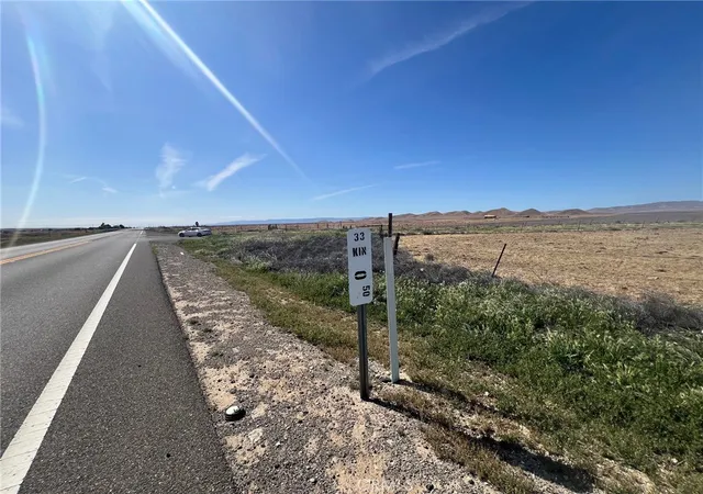 5th image of 0 Hwy 33, Avenal, CA 93204 | MLS# FR25110425