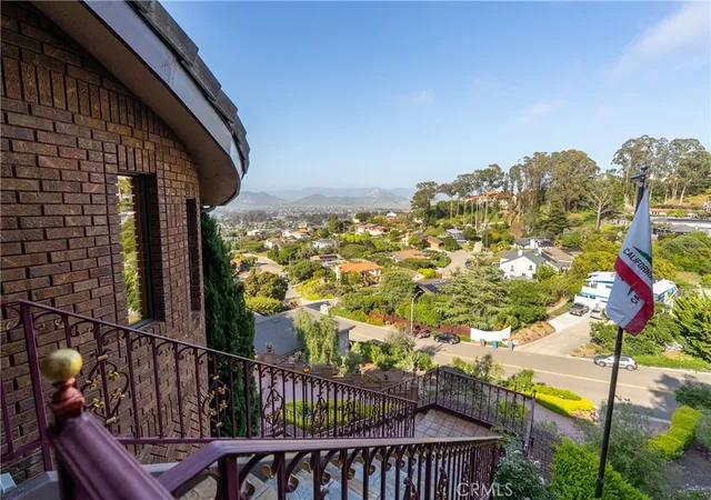Homes for sale in Los Osos, CA | 2743 Rodman Dr, Los Osos, CA 93402 | MLS# PI25110241