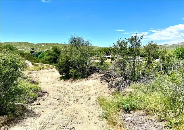 Photo 3 of Land for sale at 45902 Lynx St, Banning, CA 92220 | MLS# IG25110904 | Listing updated on 2026-07-01