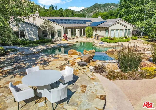 Homes for sale in Agoura Hills, CA | 29734 Mulholland Hwy, Agoura Hills, CA 91301 | MLS# 25540809