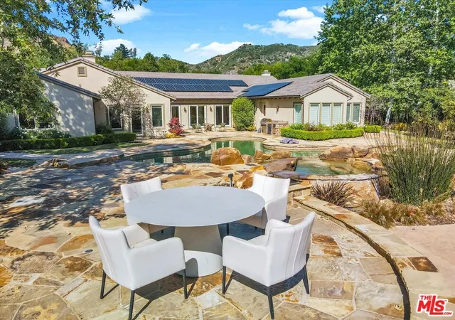 Homes for sale in Agoura Hills, CA | 29734 Mulholland Hwy, Agoura Hills, CA 91301 | MLS# 25540809