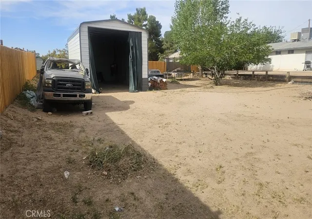 13th image of 10671 Pinon, Hesperia, CA 92345 | MLS# CV25112035