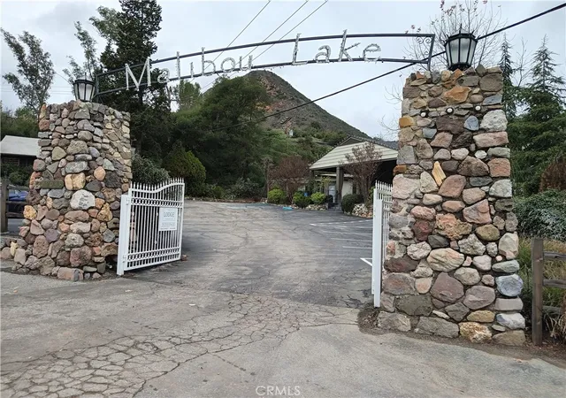 Homes for sale in Agoura Hills, CA | 2370 Laguna Circle Dr, Agoura Hills, CA 91301 | MLS# SR25113276