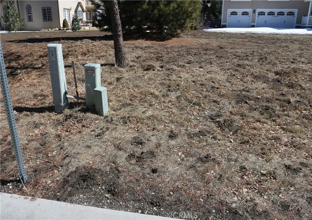 Photo 2 of Land for sale at 275 Meadow Cir N, Big Bear Lake, CA 92315 | MLS# TR25114400 | Listing updated on 2026-07-04