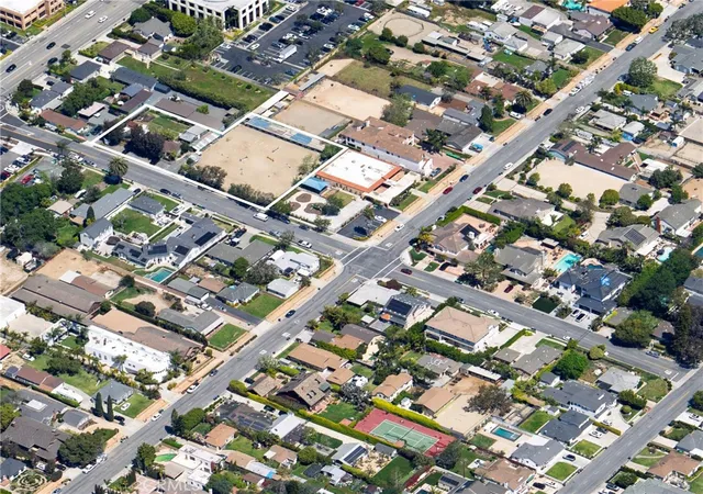 1st image of 2173 Orchard Dr, Newport Beach, CA 92660 | MLS# NP25114872