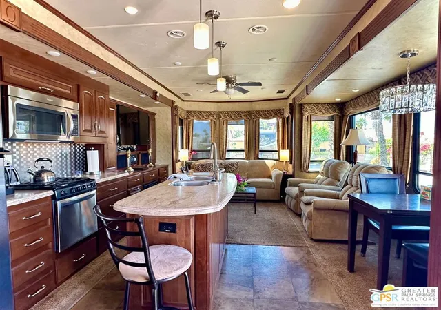 3rd image of 69801 Ramon Rd #272, Cathedral City, CA 92234 | MLS# 25536121PS