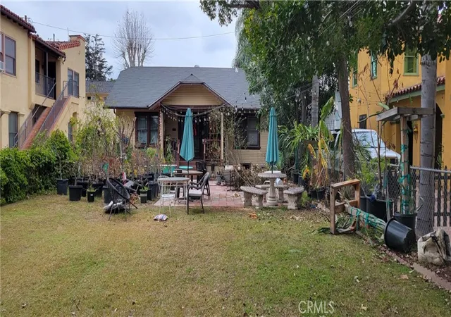 1st image of 919 N Lacy St, Santa Ana, CA 92701 | MLS# PW25101665
