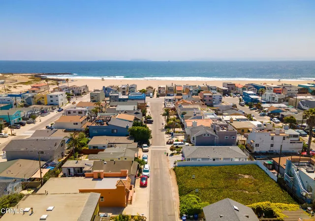 2nd image of 145 Los Angeles Ave, Oxnard, CA 93035 | MLS# V1-30120