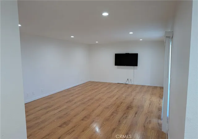 4th image of 15214 S Raymond Ave #105, Gardena, CA 90247 | MLS# SB25115587