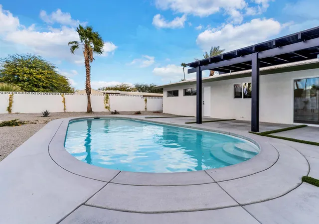 3rd image of 3087 N Biskra Rd, Palm Springs, CA 92262 | MLS# 219130653DA