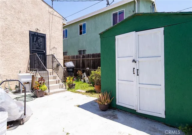 Photo 15 of Single family home for sale at 126 E 95Th St, Los Angeles, CA 90003 | MLS# DW25118774 | Listing updated on 2026-05-15